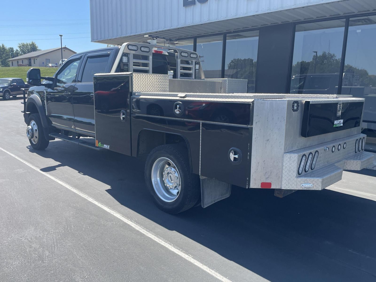 2023 Ford Super Duty F-450 Drw LARIAT