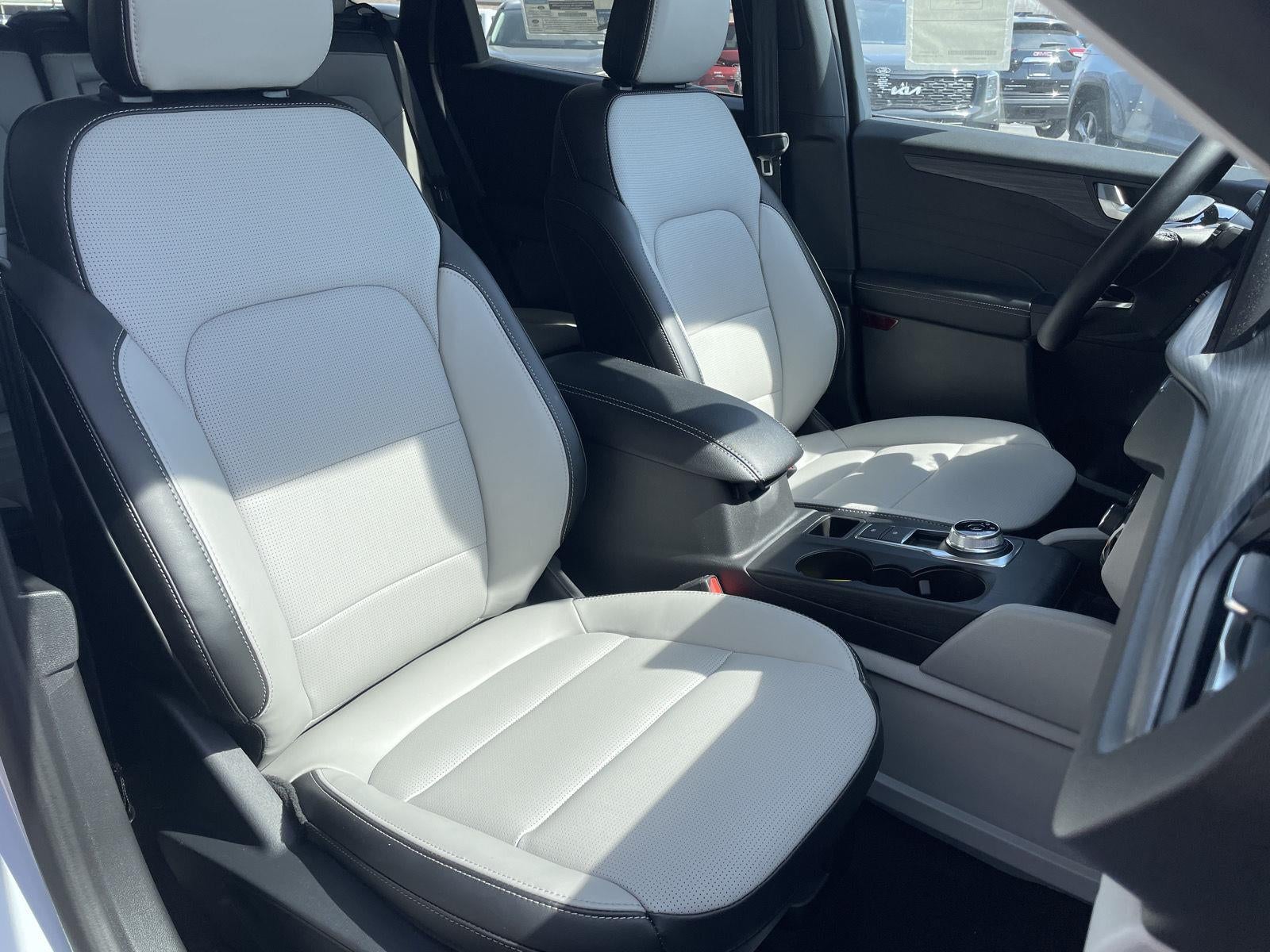 2026 Ford Escape Platinum