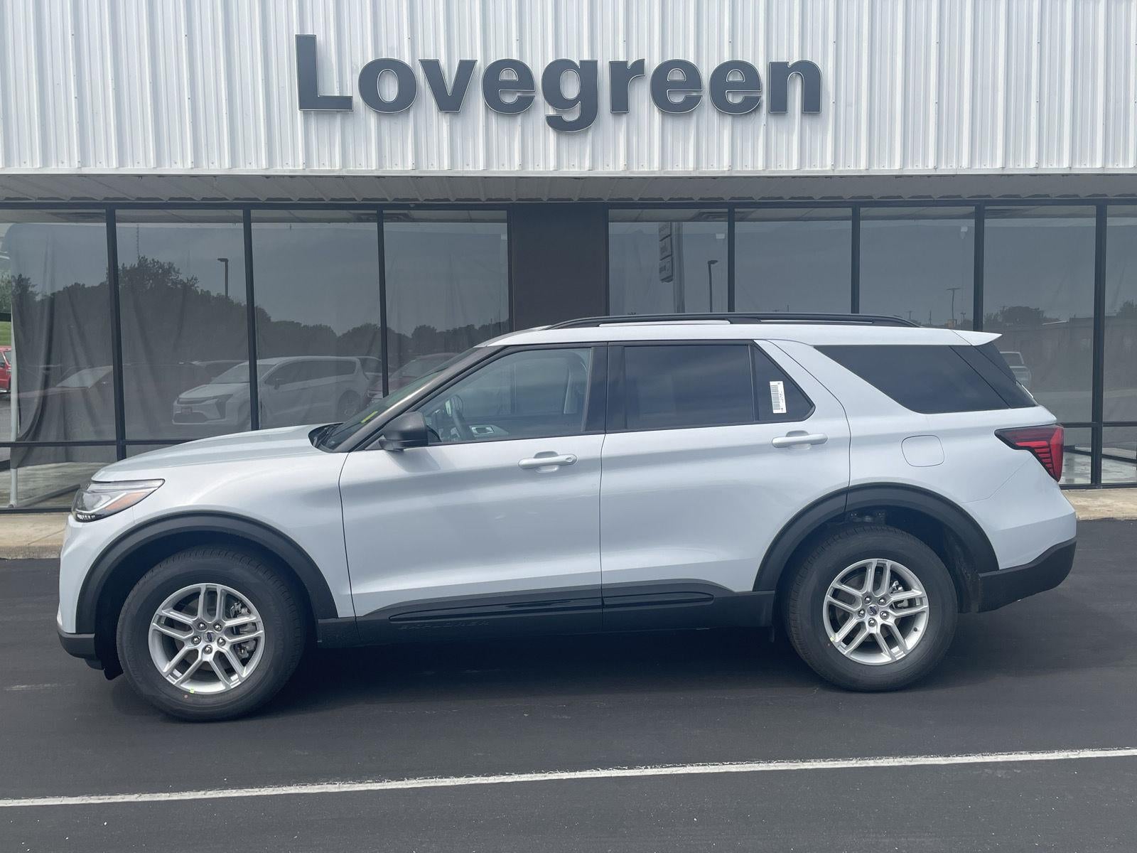 2026 Ford Explorer Active w/200A Pkg