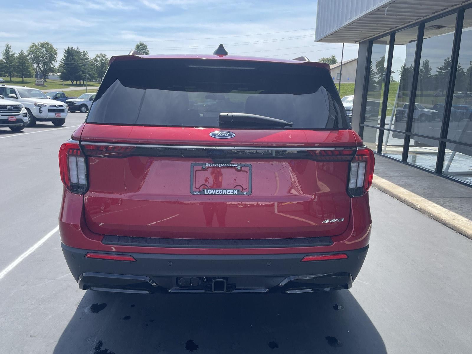 2025 Ford Explorer ST-Line