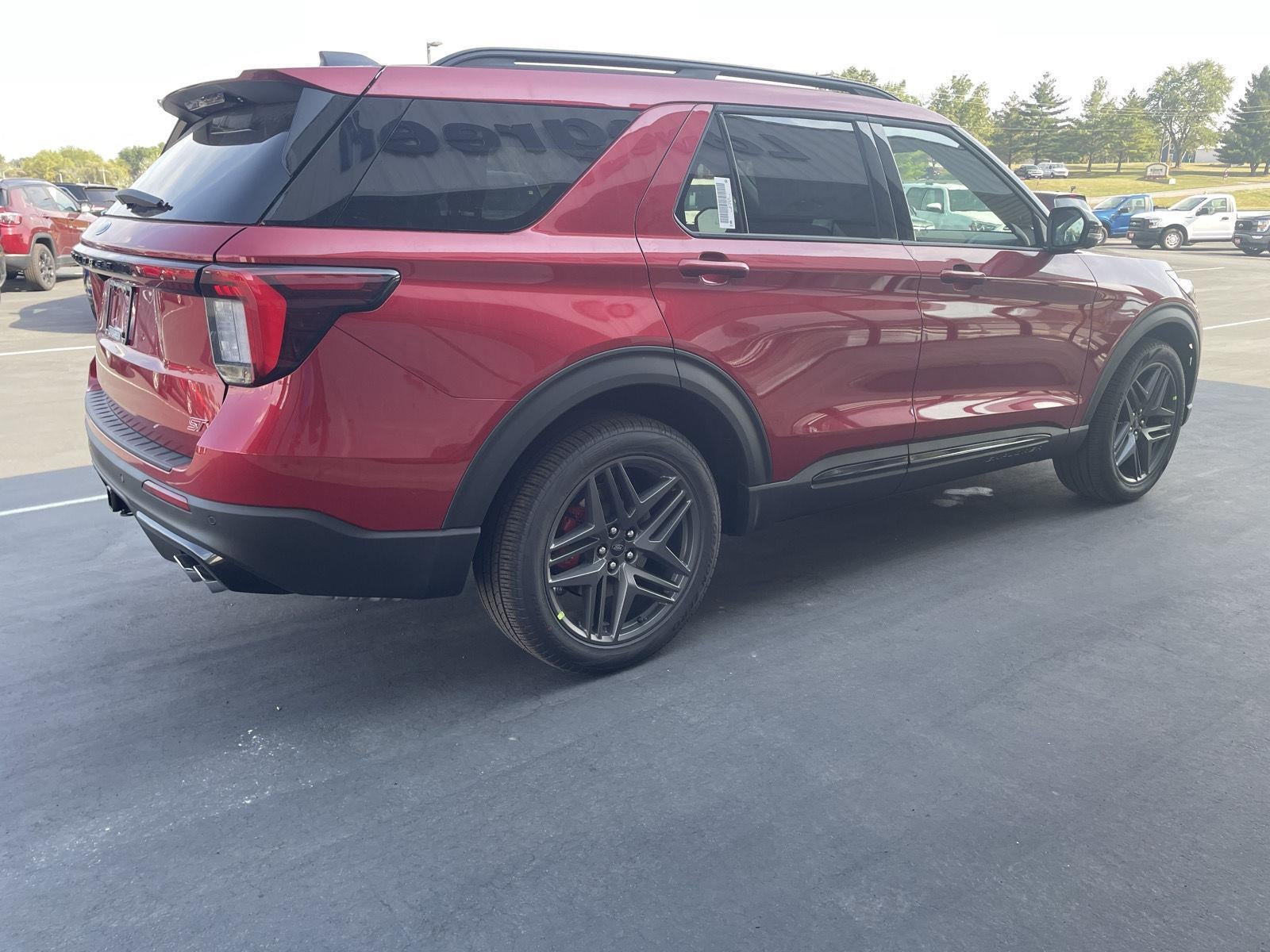 2025 Ford Explorer ST