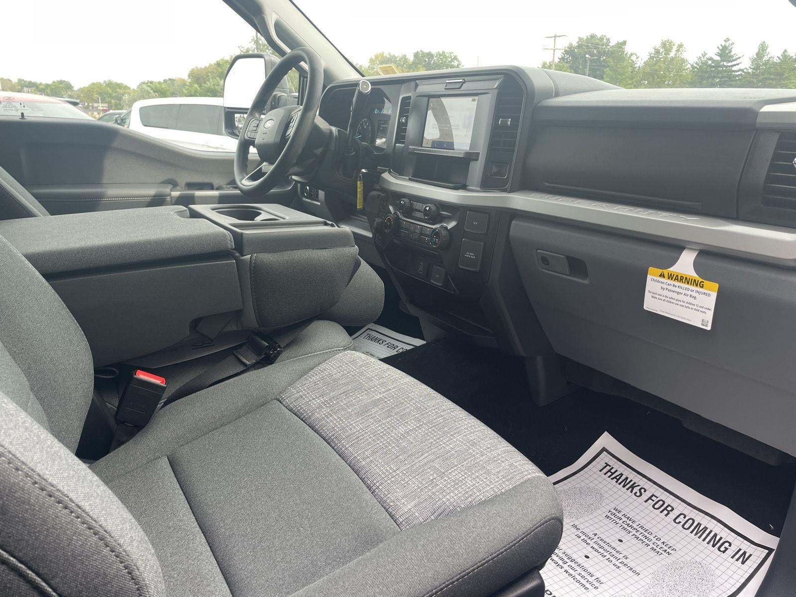 2027 Ford Super Duty F-250 XLT