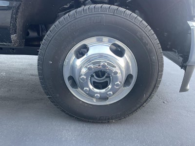 2026 Ford Super Duty F-350 DRW LARIAT