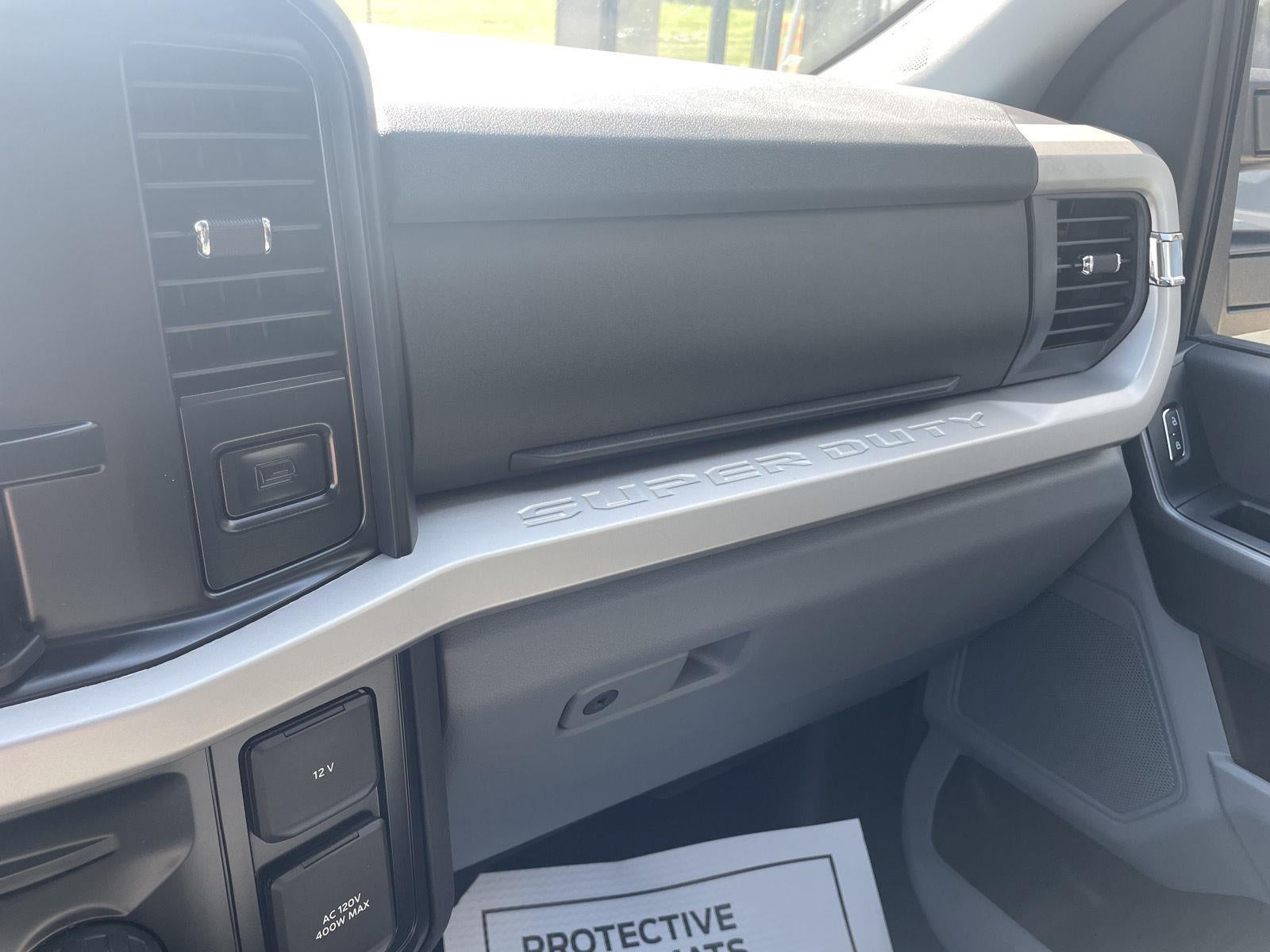 2026 Ford F-350 Super Duty XLT