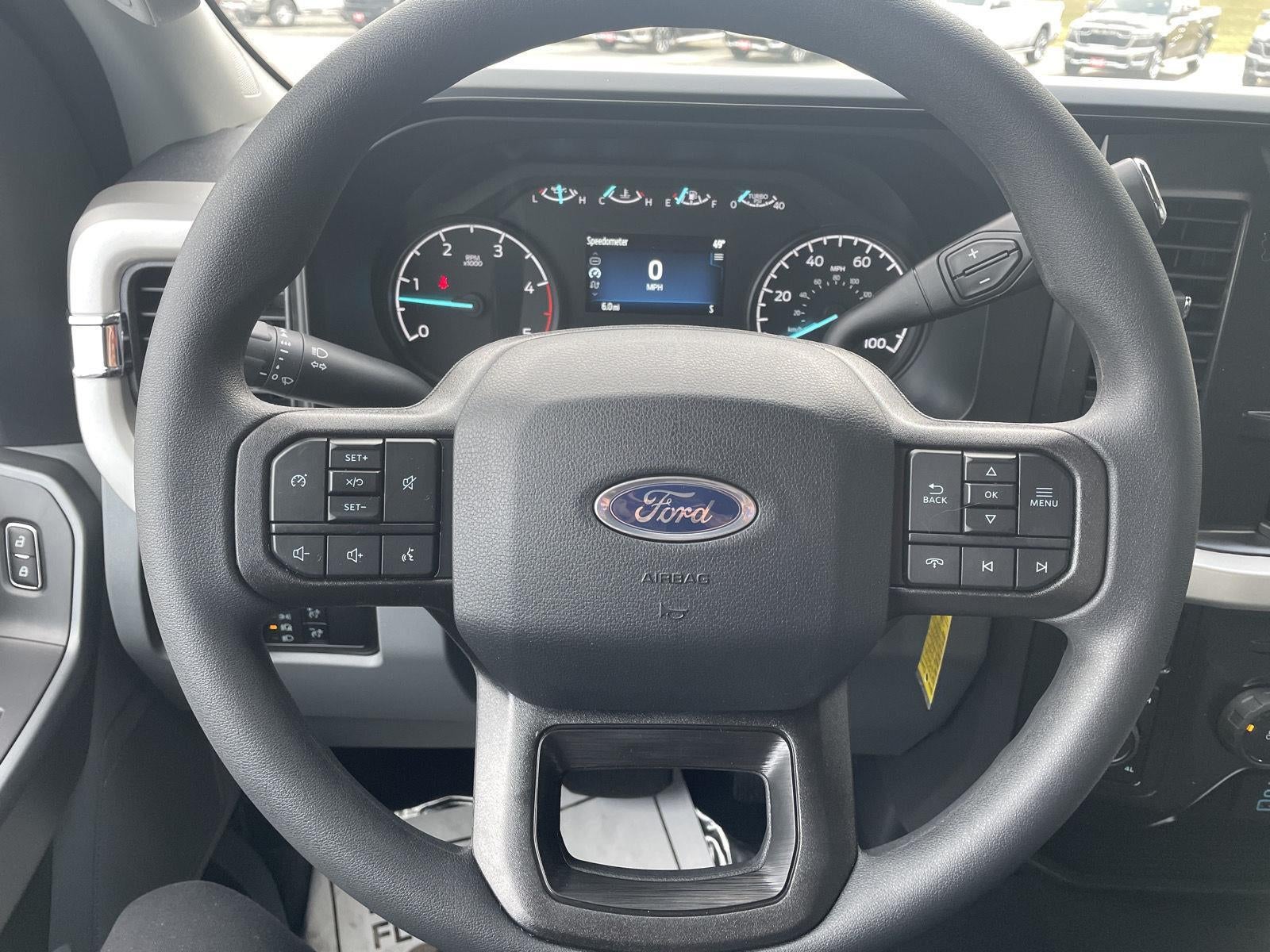 2026 Ford Super Duty F-350 XLT