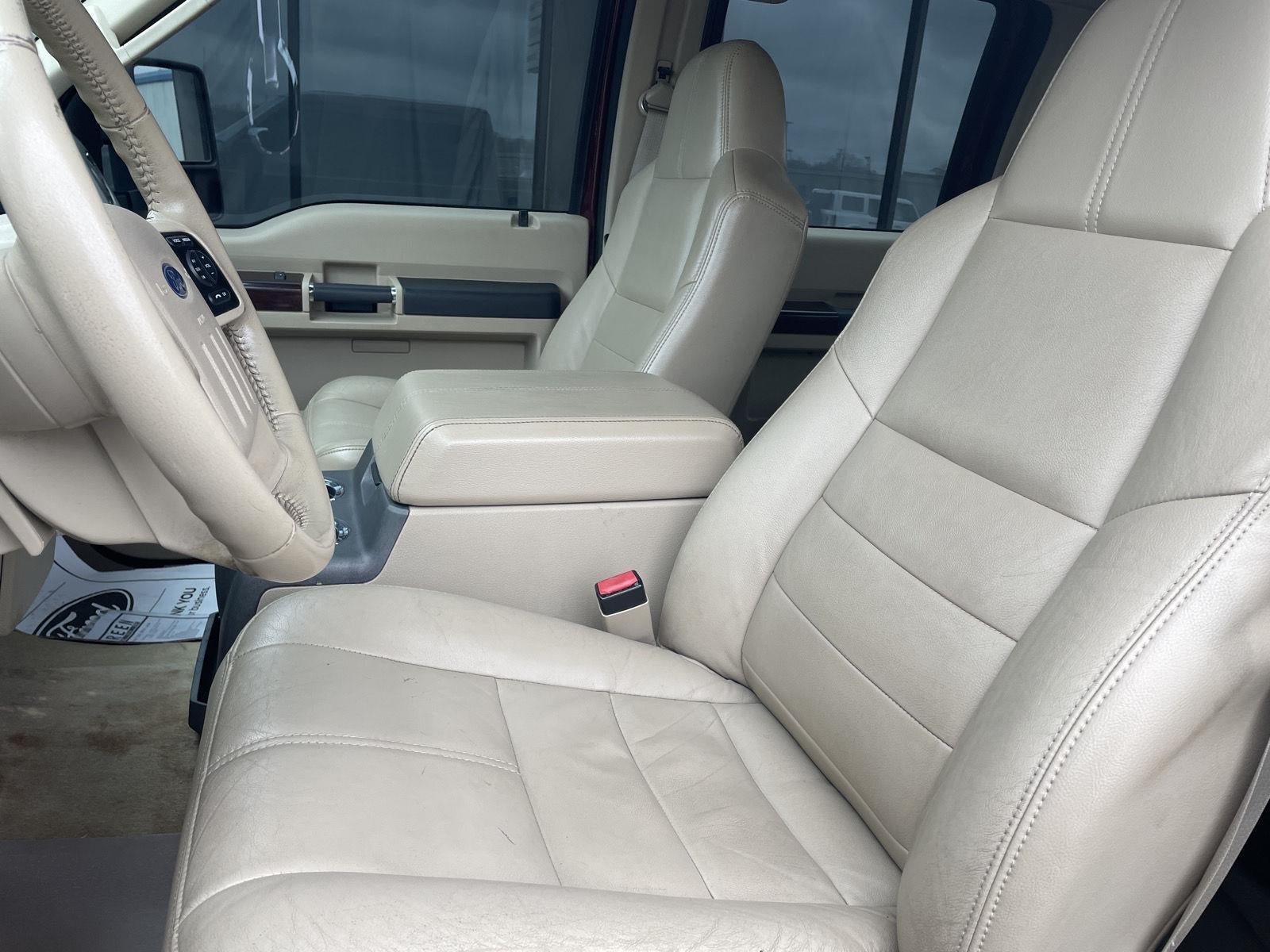 2010 Ford Super Duty F-250 SRW Lariat