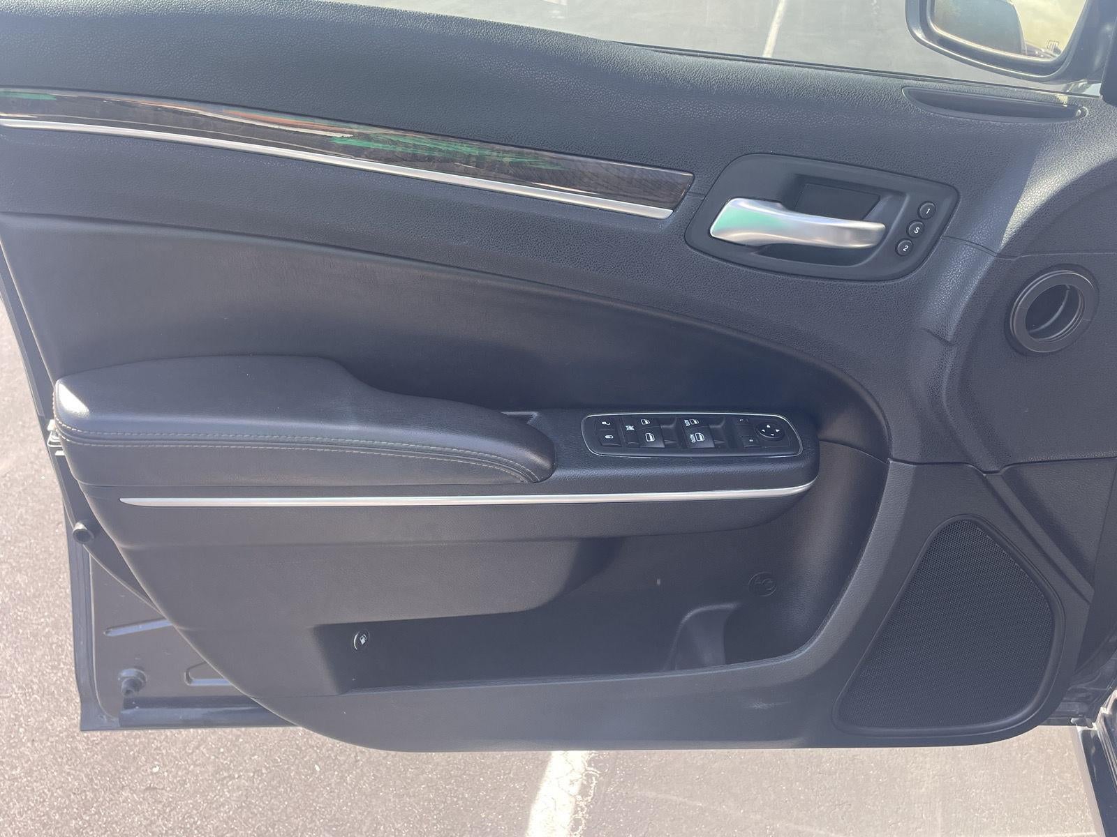 2018 Chrysler 300 Limited