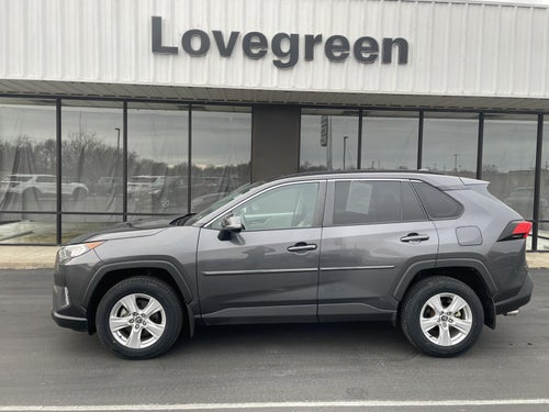 2020 Toyota RAV4 XLE