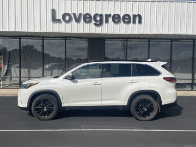 2019 Toyota Highlander SE