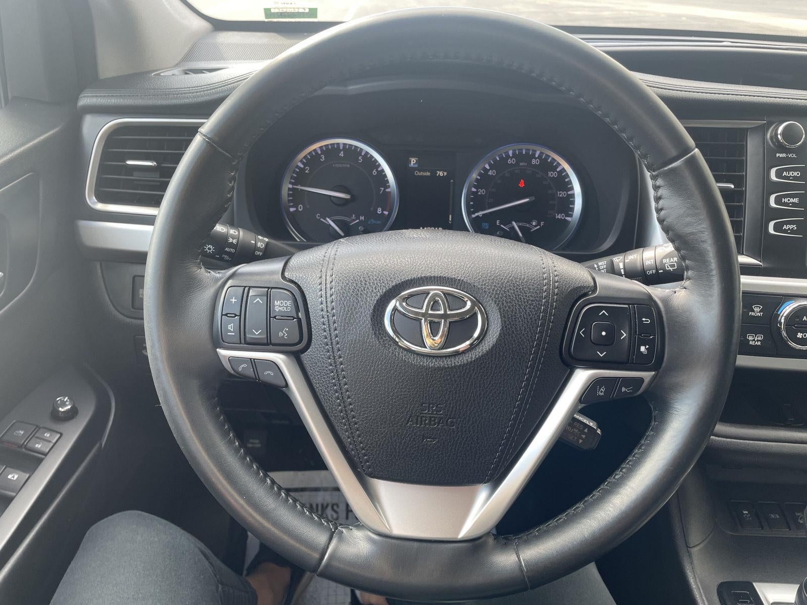 2019 Toyota Highlander SE