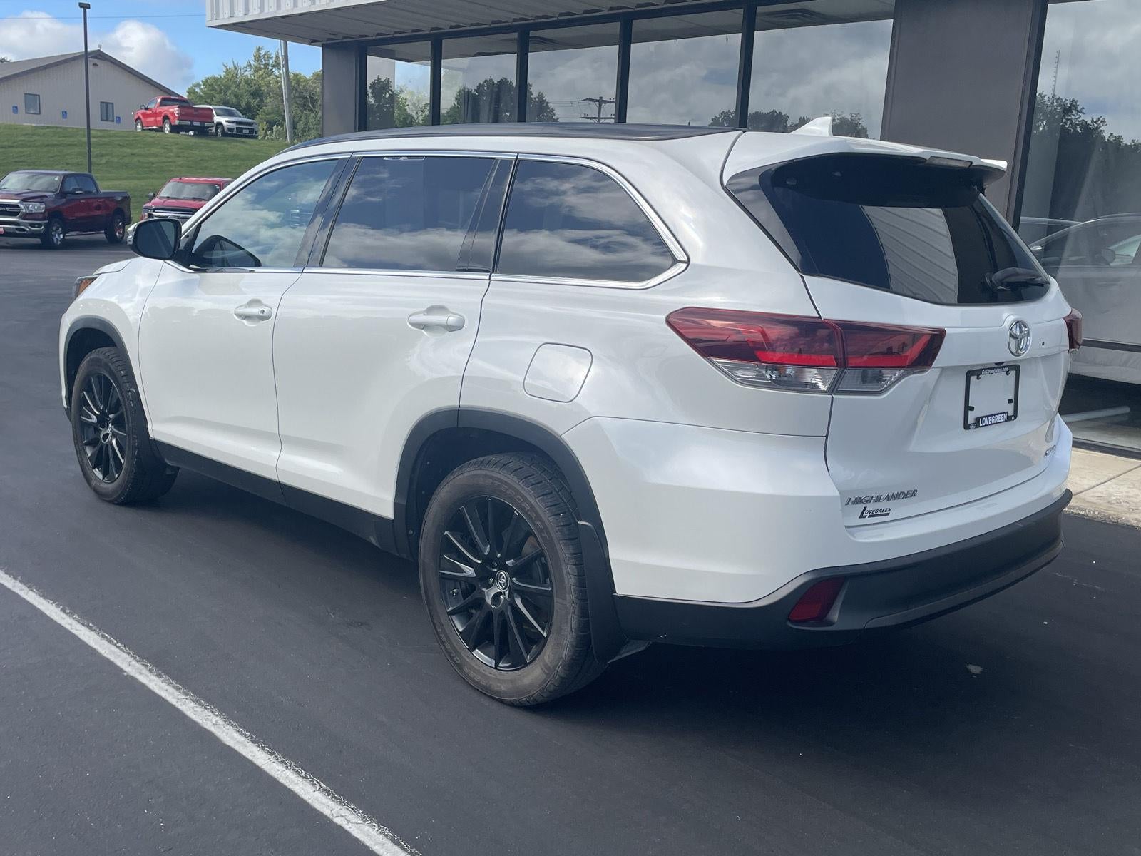 2019 Toyota Highlander SE