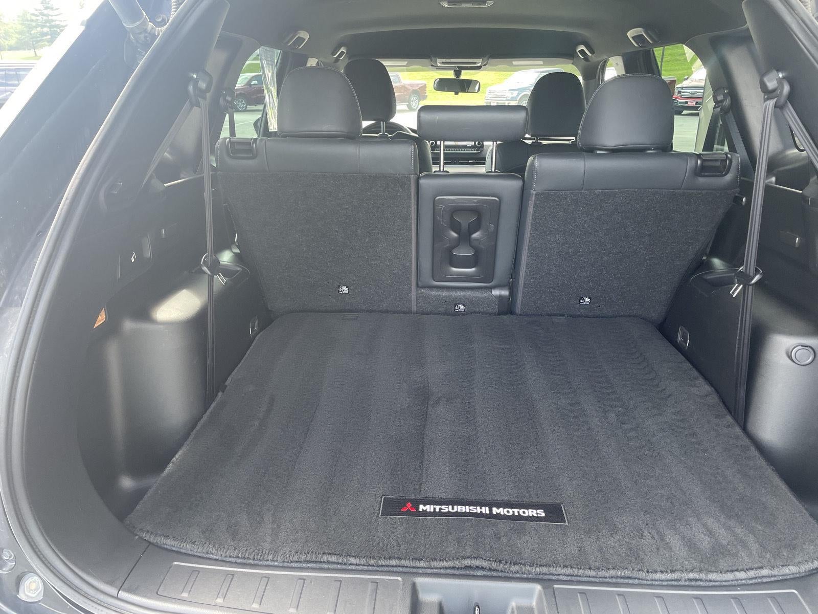 2023 Mitsubishi Outlander SE