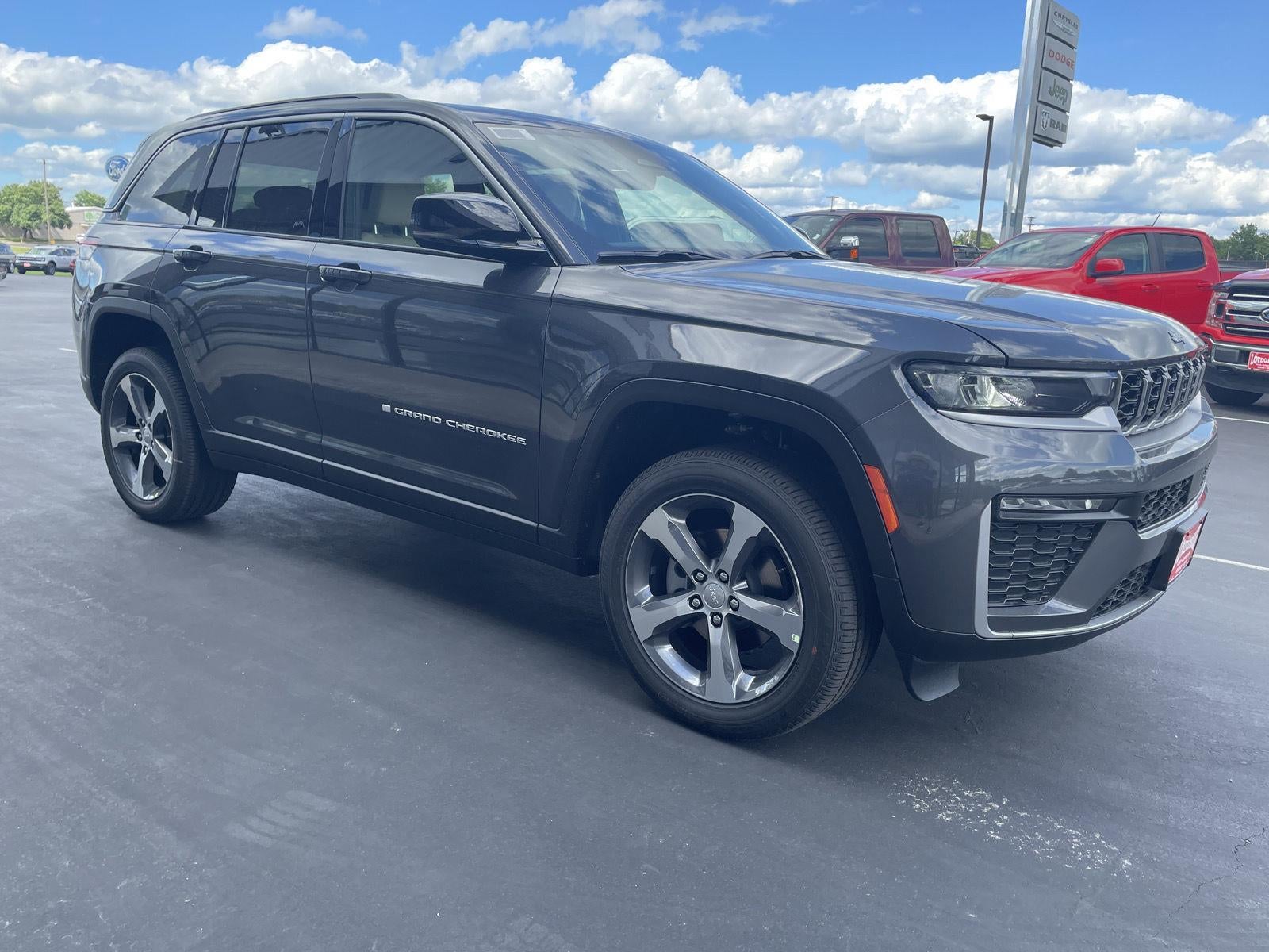 2026 Jeep Grand Cherokee GRAND CHEROKEE LIMITED 4X4