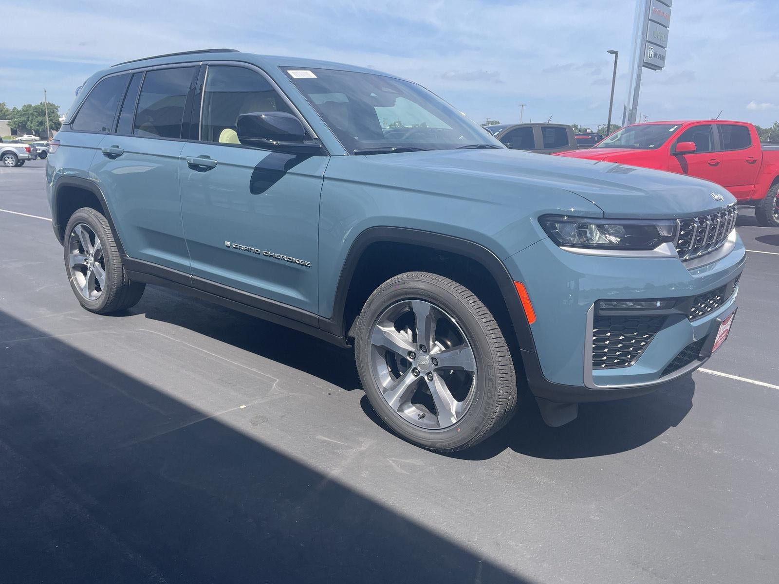 2026 Jeep Grand Cherokee GRAND CHEROKEE LIMITED 4X4