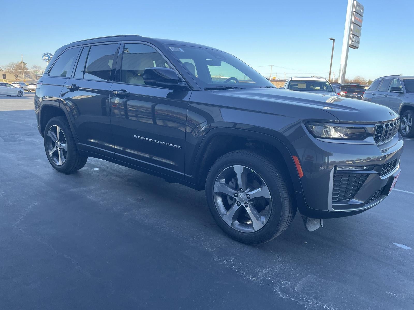 2026 Jeep Grand Cherokee GRAND CHEROKEE LIMITED 4X4