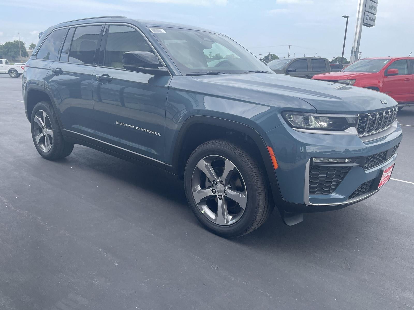 2026 Jeep Grand Cherokee GRAND CHEROKEE LIMITED 4X4