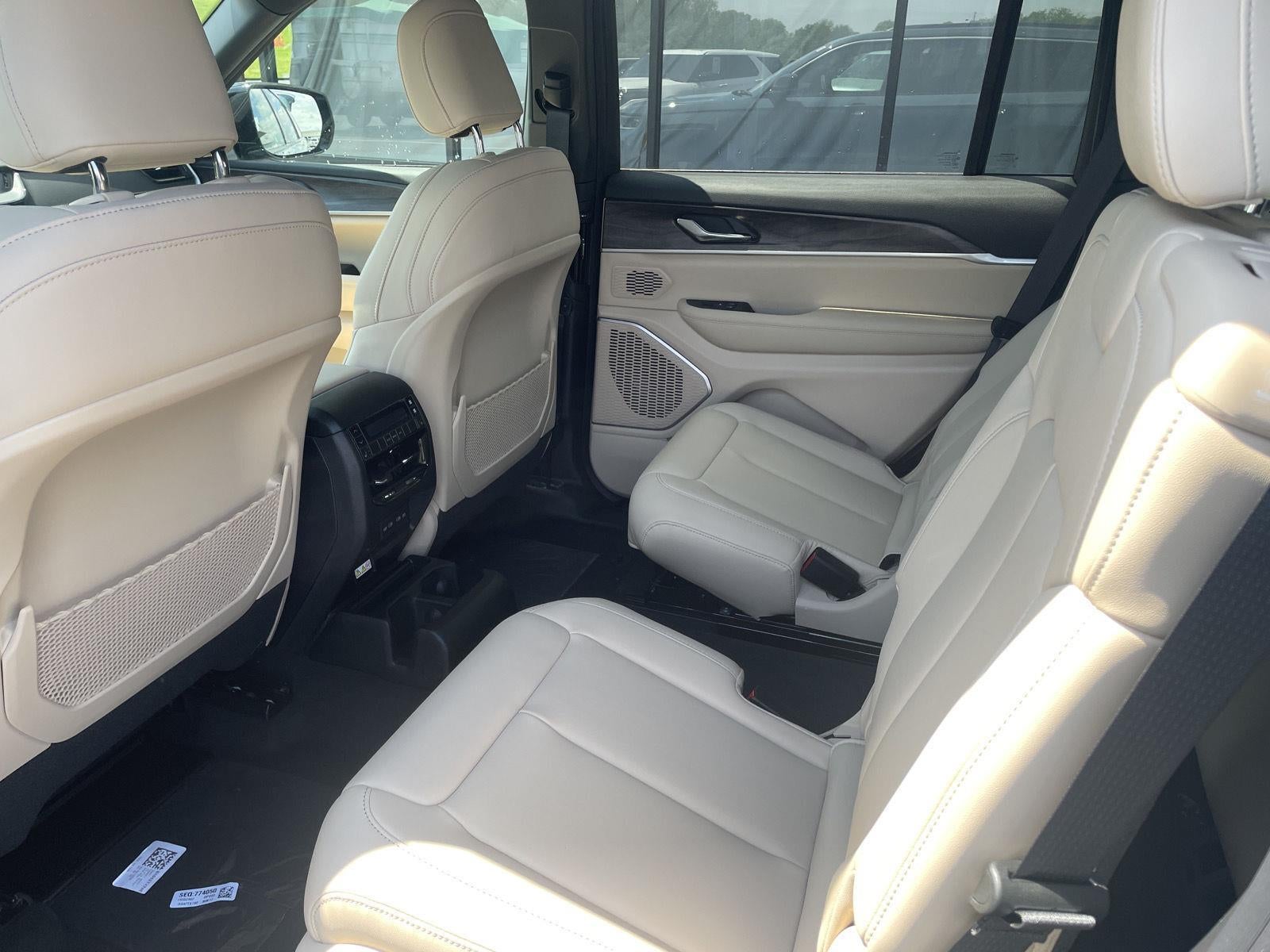 2026 Jeep Grand Cherokee GRAND CHEROKEE L LIMITED 4X4