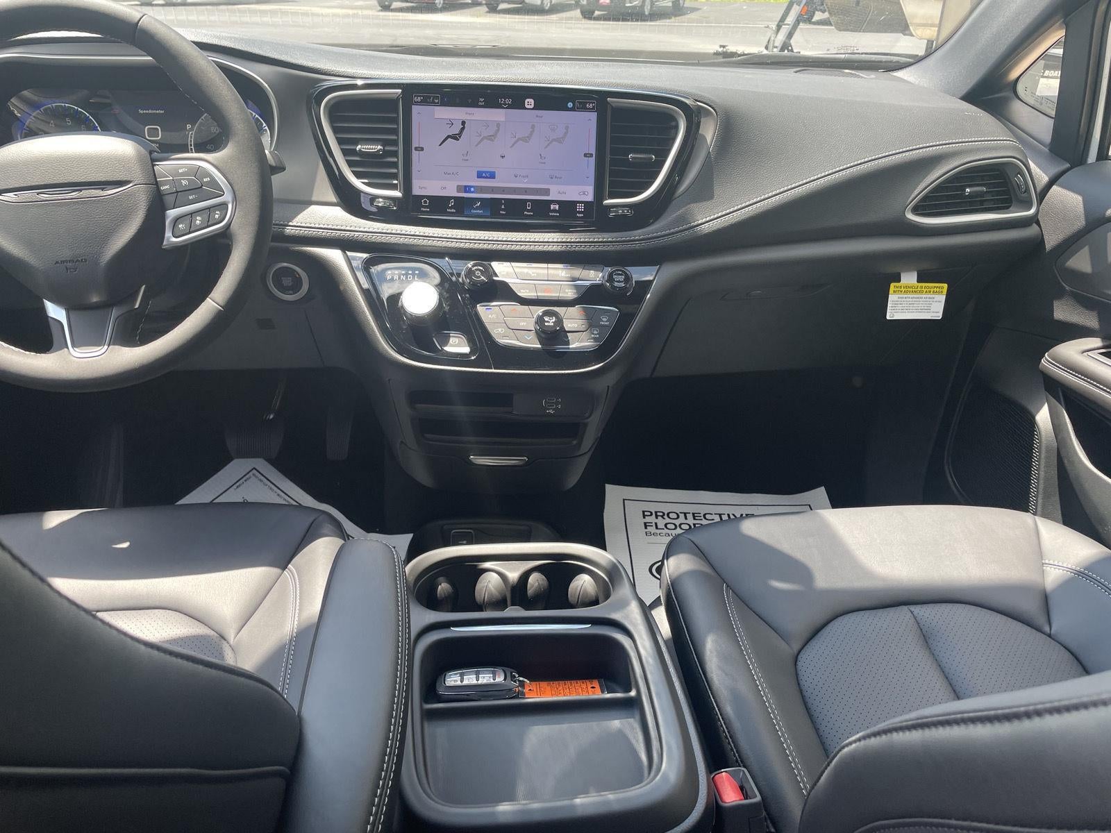 2027 Chrysler Pacifica PACIFICA SELECT