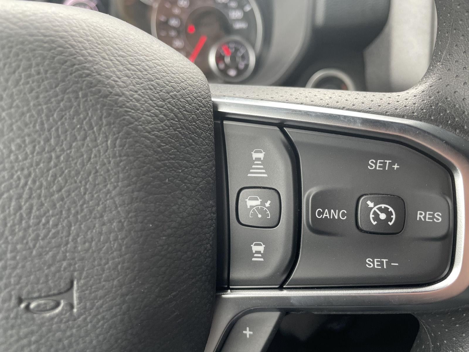 2026 RAM Ram 1500 RAM 1500 EXPRESS CREW CAB 4X4 5'7' BOX