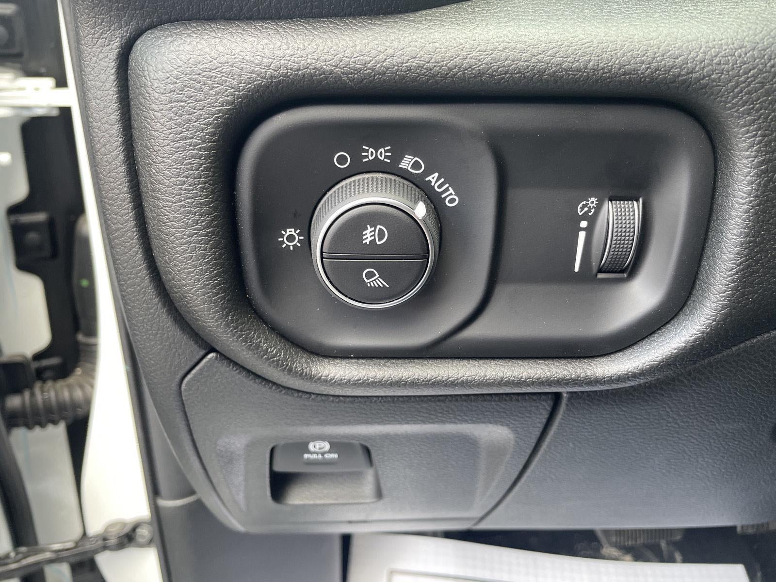 2026 RAM Ram 1500 RAM 1500 WARLOCK CREW CAB 4X4 5'7' BOX