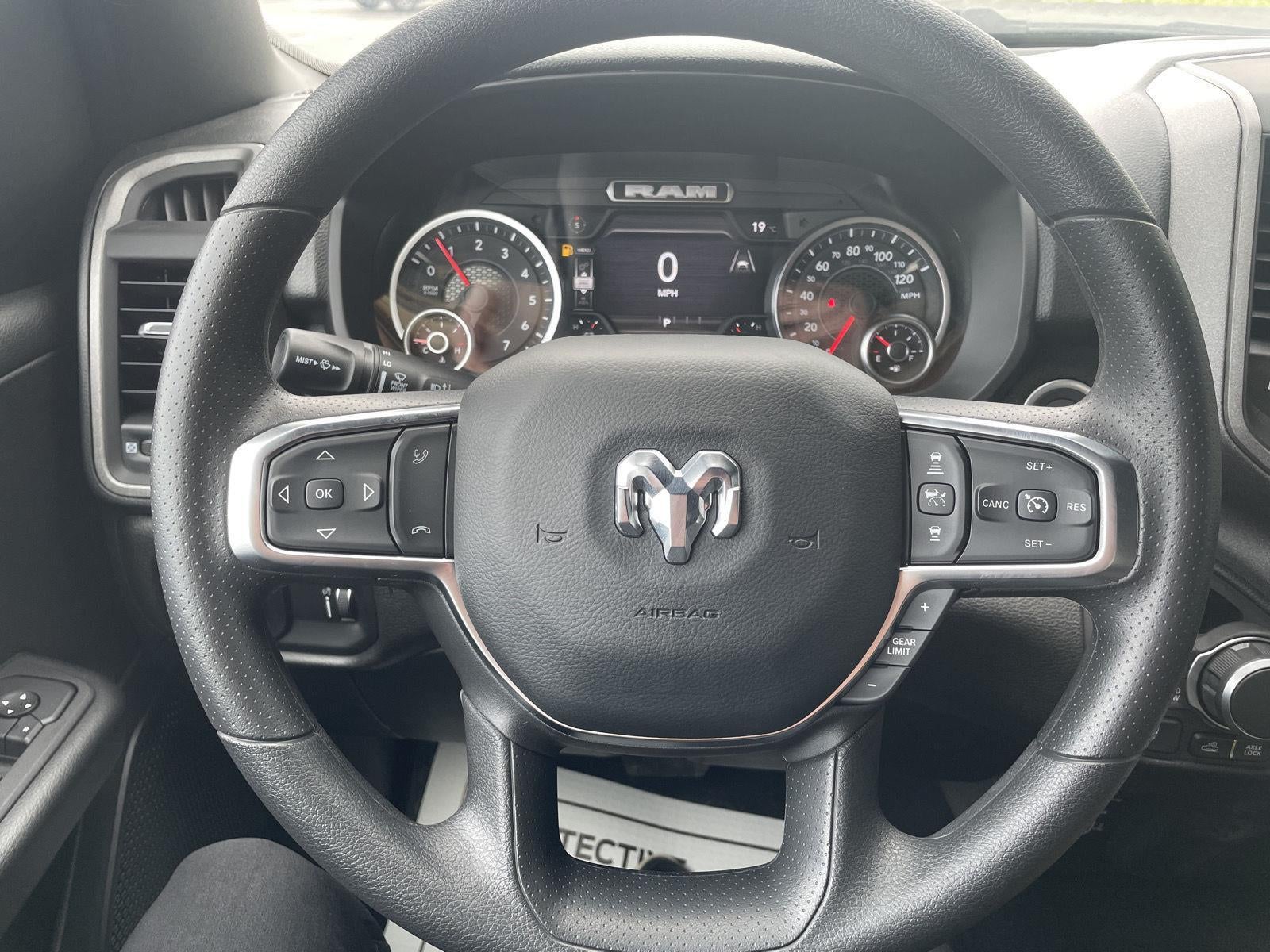 2026 RAM Ram 1500 RAM 1500 WARLOCK CREW CAB 4X4 5'7' BOX