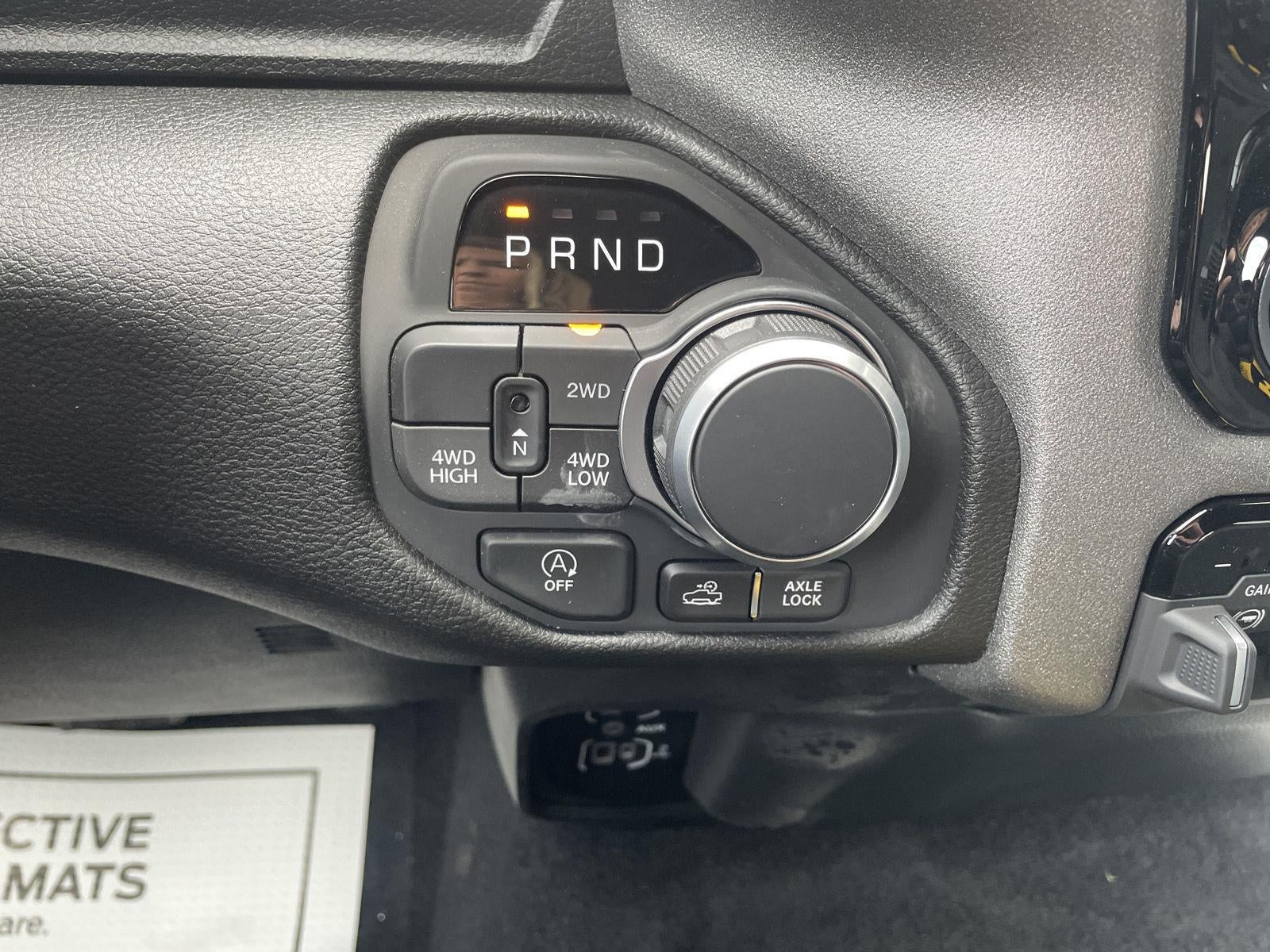 2026 RAM Ram 1500 RAM 1500 WARLOCK CREW CAB 4X4 5'7' BOX