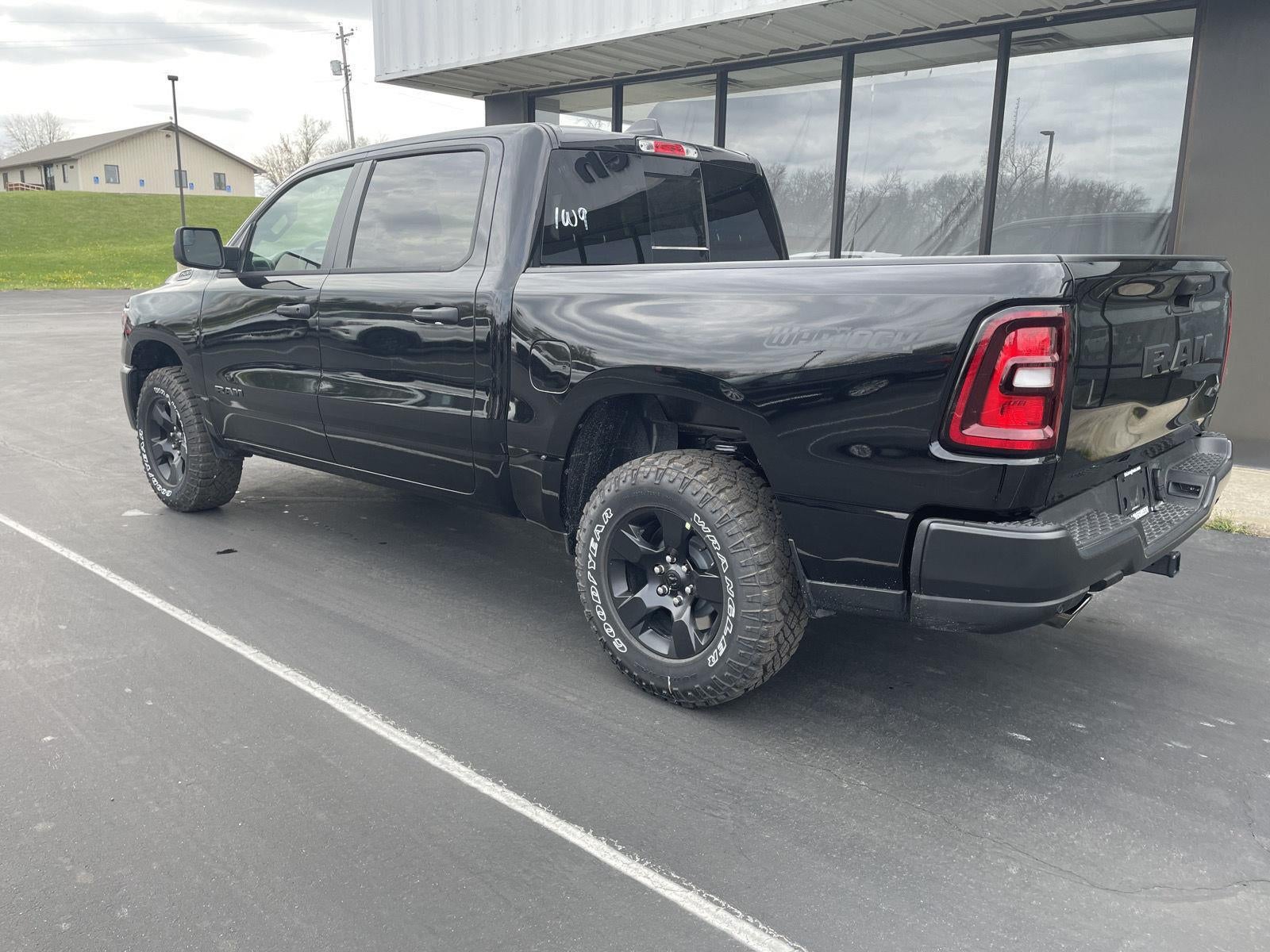 2026 RAM Ram 1500 RAM 1500 WARLOCK CREW CAB 4X4 5'7' BOX