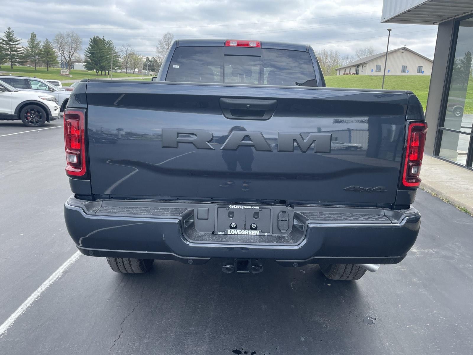 2026 RAM Ram 2500 RAM 2500 BLACK EXPRESS CREW CAB 4X4 6'4' BOX