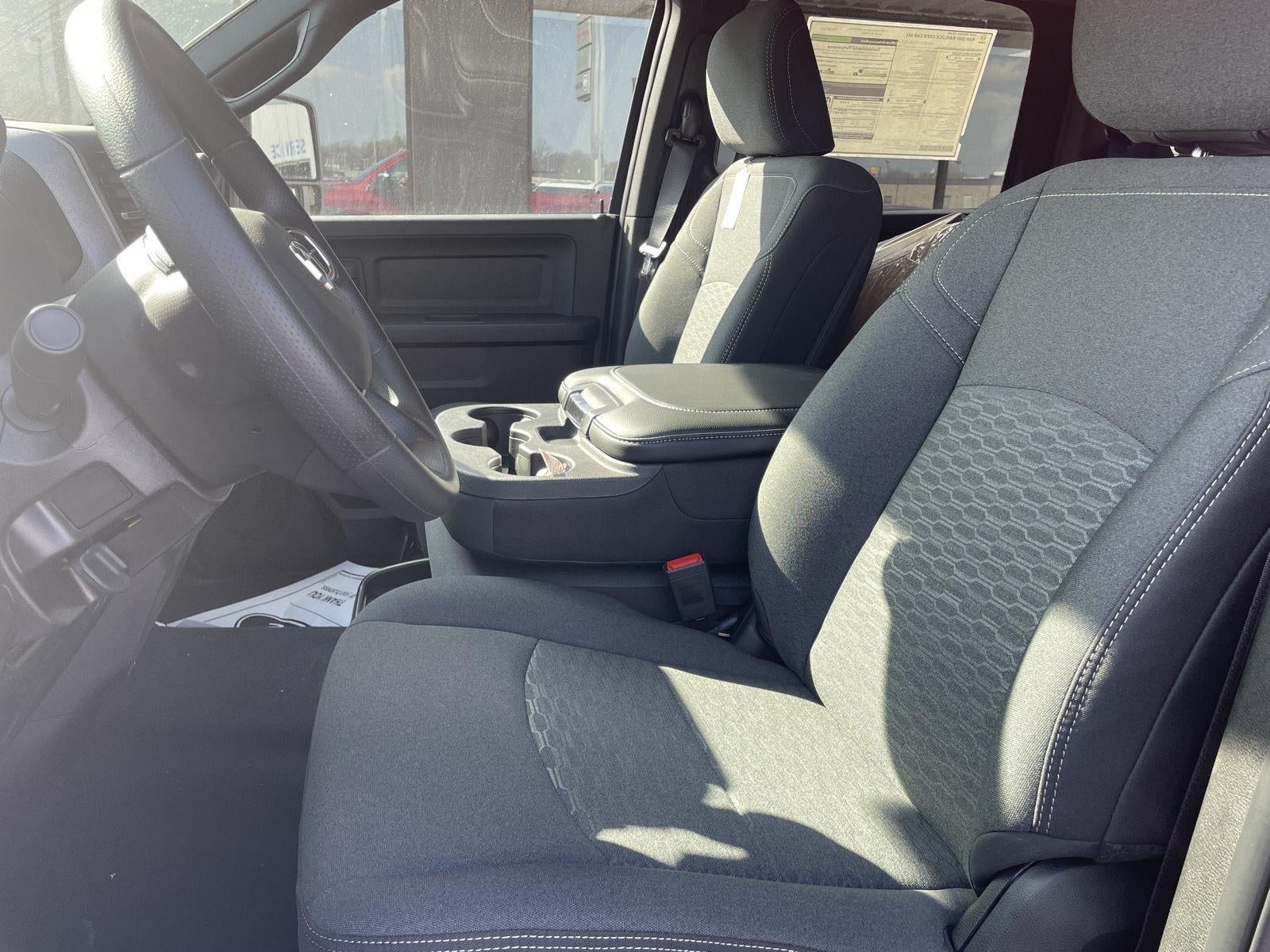 2026 RAM Ram 2500 RAM 2500 WARLOCK CREW CAB 4X4 6'4' BOX