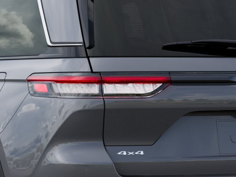 2027 Jeep Grand Cherokee GRAND CHEROKEE LAREDO X 4X4