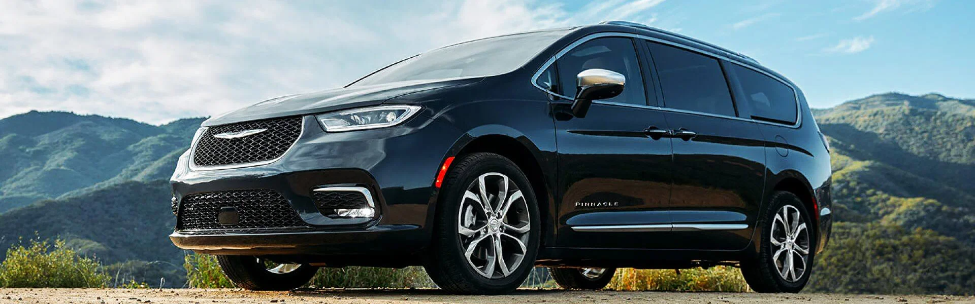 2025 Chrysler Pacifica at Lovegreen Automotive in Kirksville MO